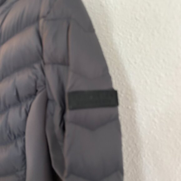 Hollister Down Coat XS Gray Ultimate Down Collection Hooded Puffer Jacket - Picture 4 of 9